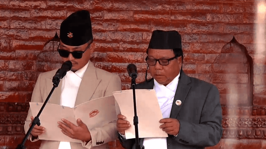 गृहमन्त्री गुरुङ र विज्ञान, प्रविधिमन्त्री पुनले लिए सपथ 