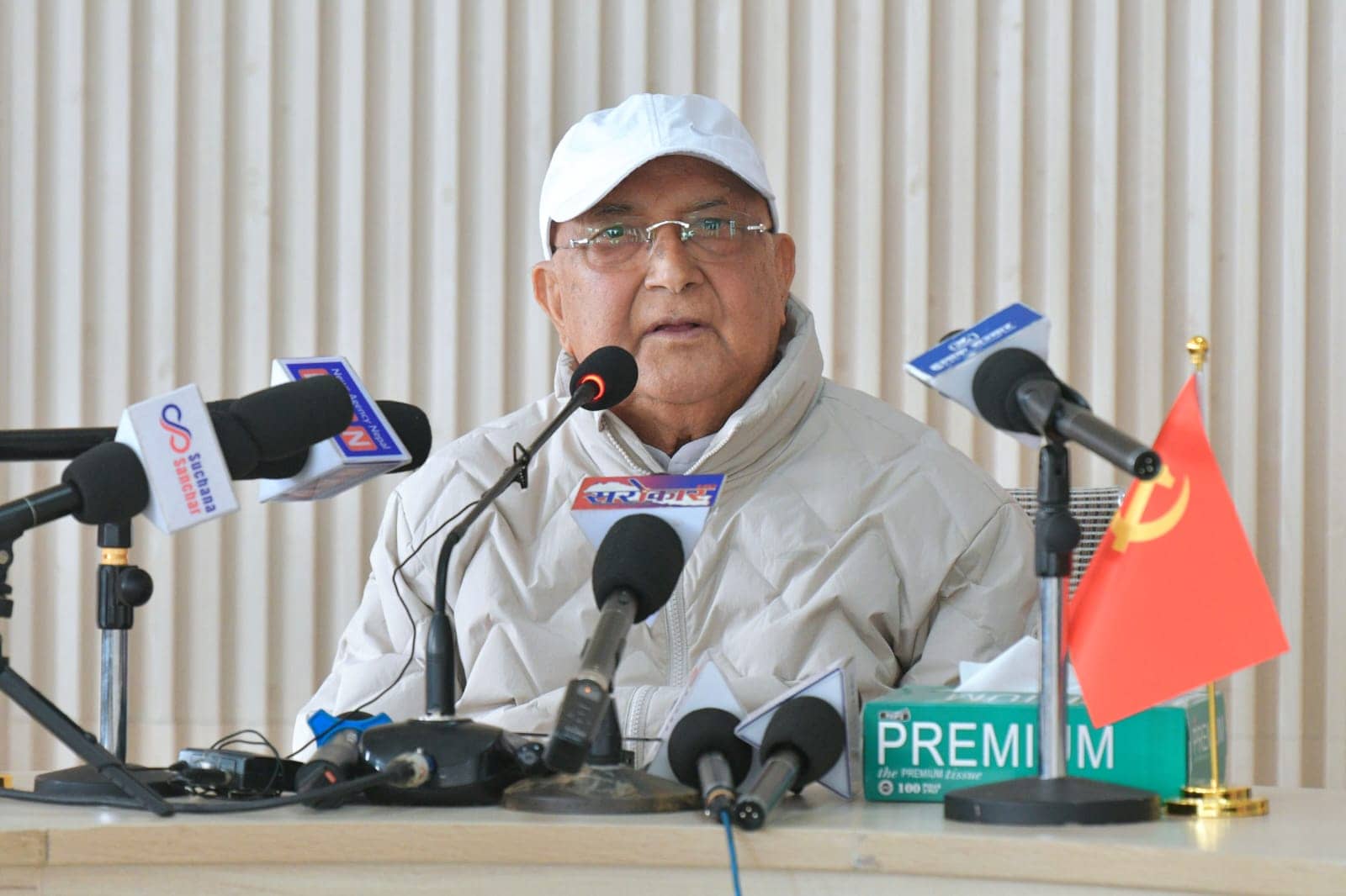 आयोगको प्रतिवेदन पूर्वाग्रहपूर्ण र भद्दा नाटक हो : अध्यक्ष ओली