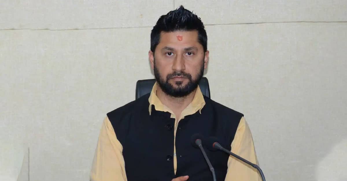 कुनै गुट बनाउनु पर्दैन, घण्टी मुनी सबै अटाउन सक्छौँ : रवि लामिछाने