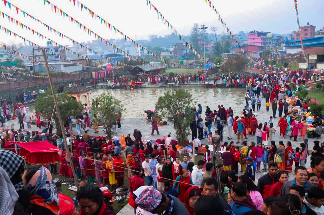 नयाँ वर्षका दिन सपनतीर्थ मेलामा भक्तजनको भीड (फोटोफिचर)