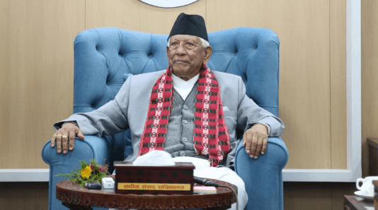 प्रतिनिधि सभाका ज्येष्ठ सदस्य केसीले गरे पदभार ग्रहण