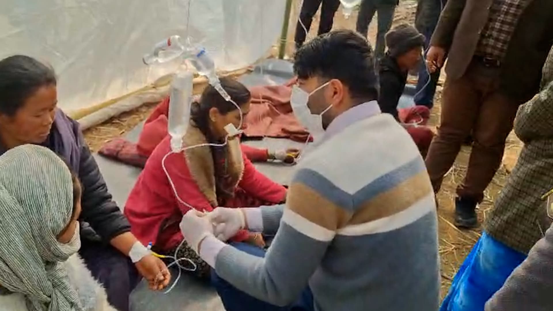 जन्तेढुंगामा विवाह भोज खाएकालाई ‘फुड पोइजन’ !