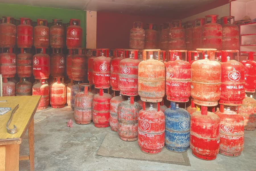 ग्याससहित पेट्रोलियम पदार्थको आपूर्ति सुनिश्चित गर्नू : मानव अधिकार आयोग