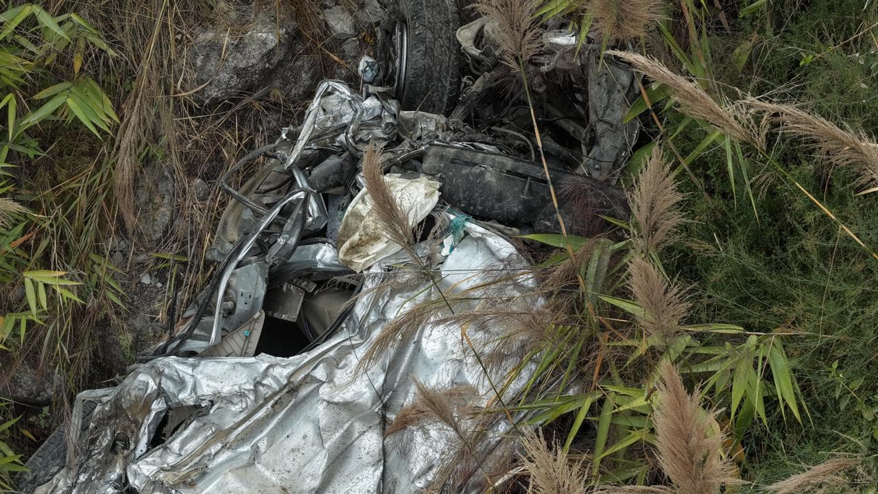 ड्रोनमार्फत पत्ता लाग्यो दुर्घट्नाग्रस्त गाडी, सम्पर्कविहीन रहेका काफ्ले मृत फेला