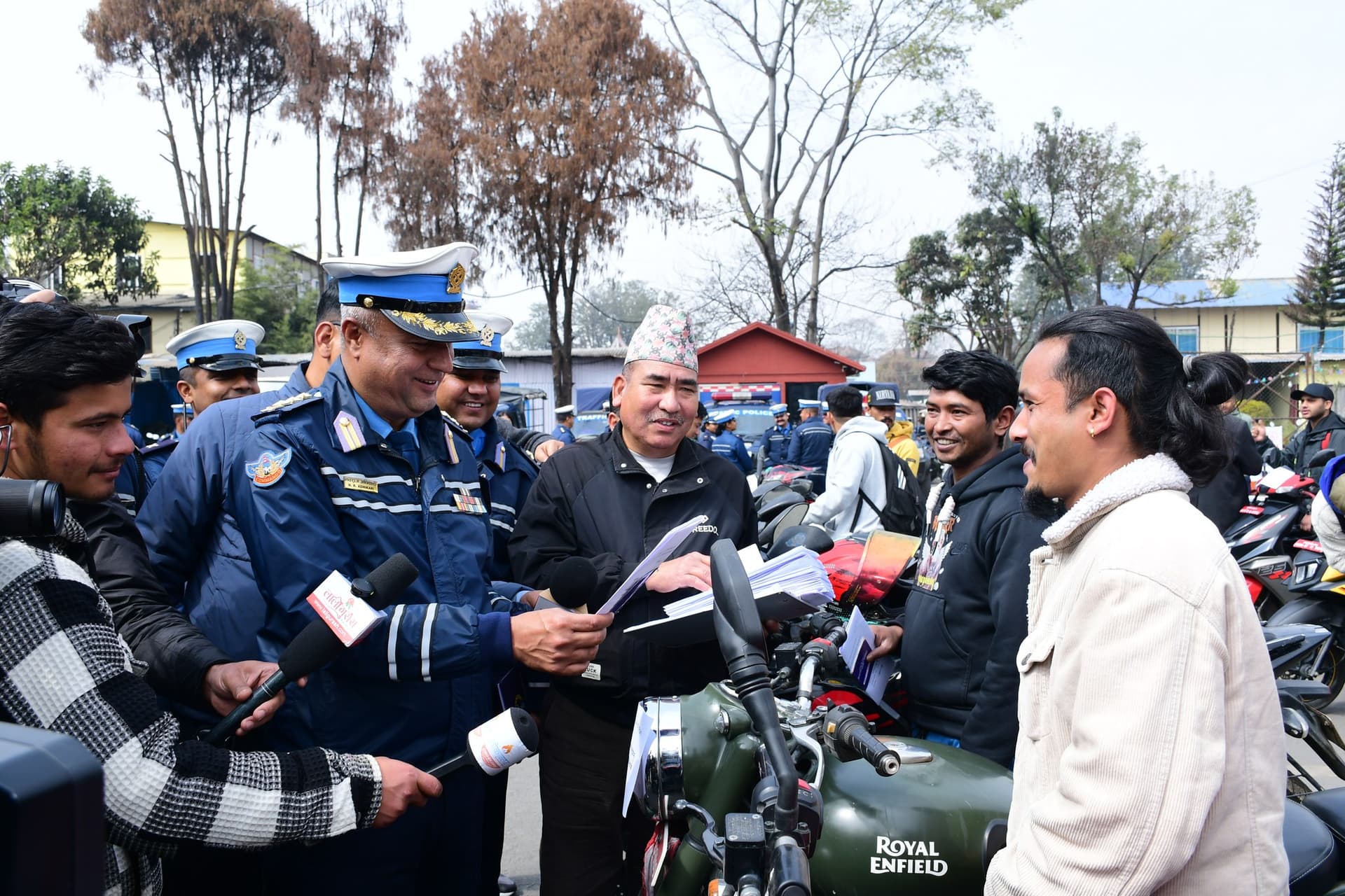 चोरी भएका ५३ ओटा दुई पाङ्ग्रे सवारी साधन म्बन्धित धनीलाई हस्तान्तरण