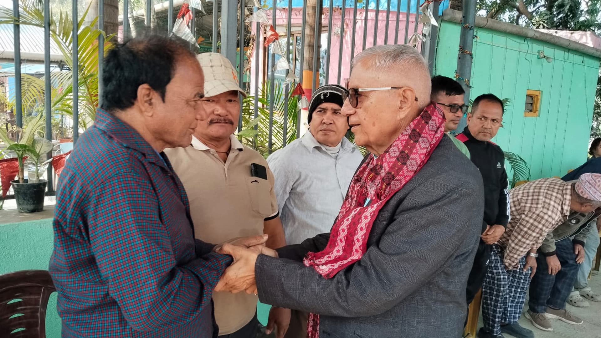 मोरङ ६ मा डा.शेखर कोइरालाको चुनावी सक्रियता : विराटनगर–१२ लाई डुवानमुक्त बनाउने प्रतिबद्धता