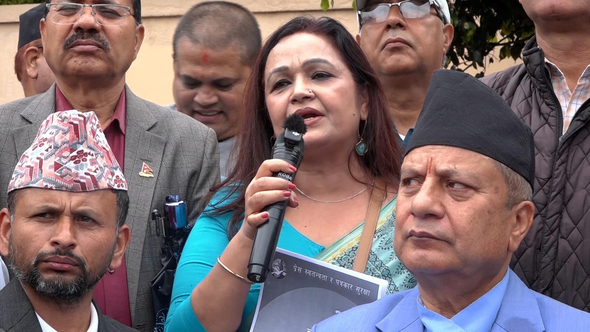 लेखेको र बोलेकै कारण मिडियामाथि दमन बढ्यो : अध्यक्ष शर्मा