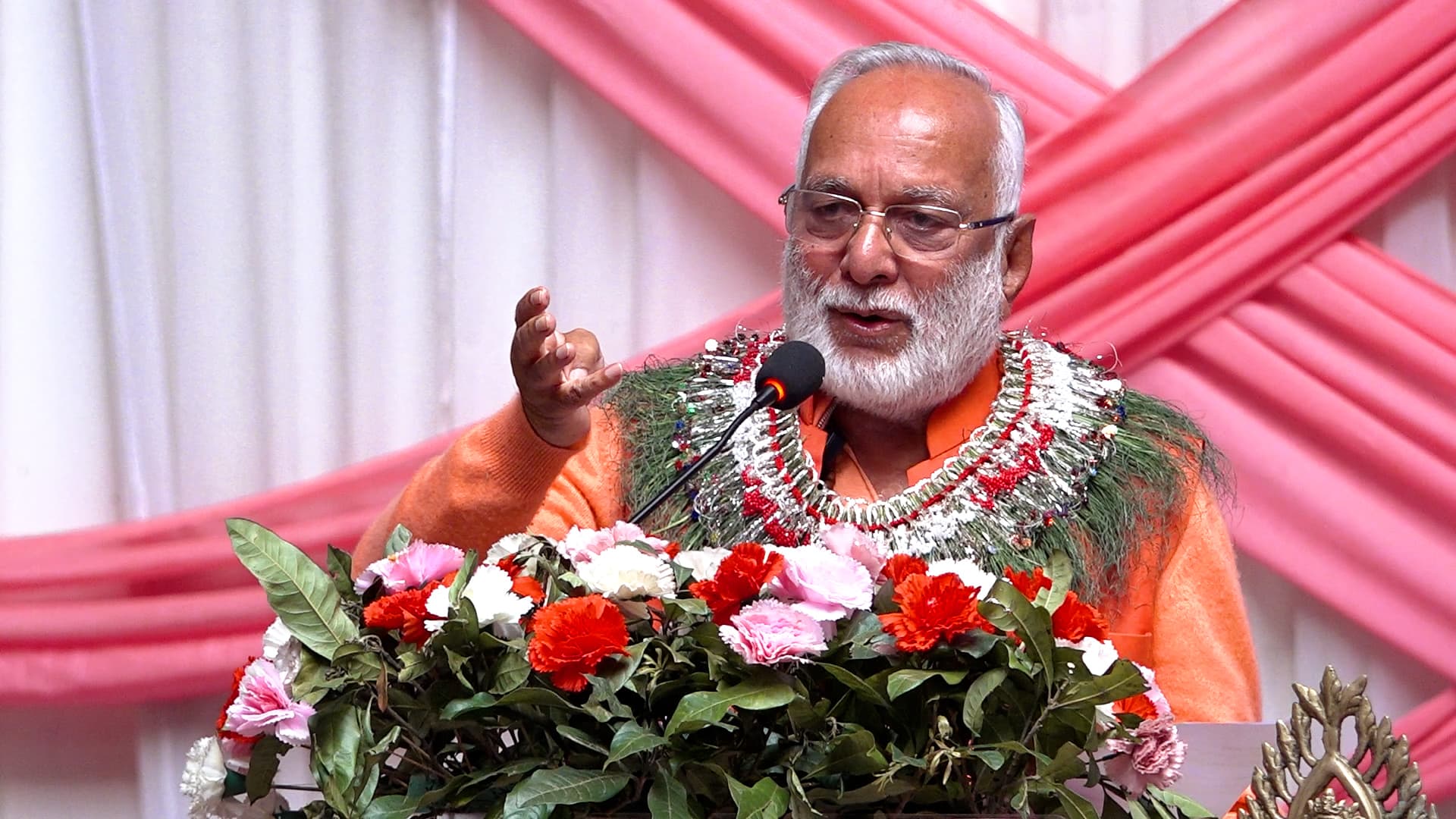  नेपाल १० वर्षमा सिंगापुर बन्ने आशा जागेको छ :स्वामी आनन्द अरुण
