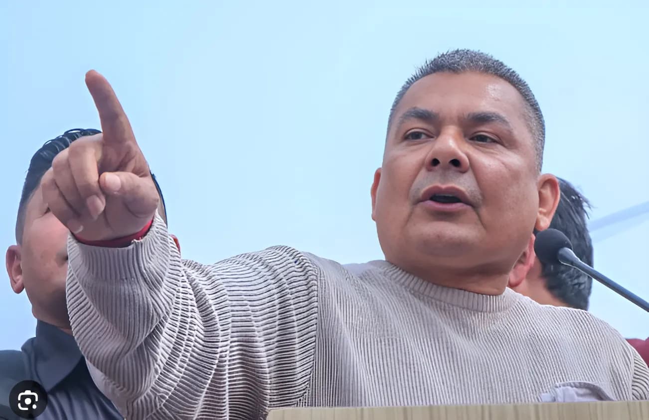 निर्वाचन आचारसंहिता उल्लंघन गरेको आरोपमा दुर्गा प्रसाईं पक्राउ