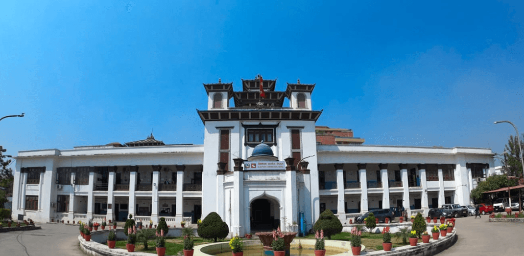 चुनावमा तीन दिन बिदा दिन सरकारलाई सिफारिस