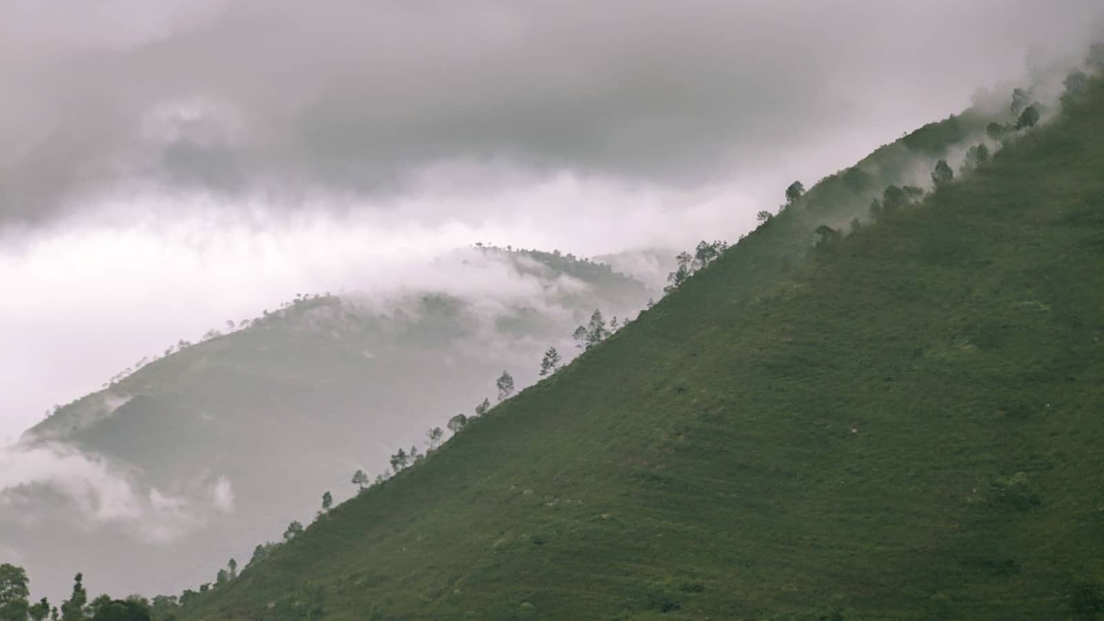 आजको मौसम : कोशी र कर्णाली प्रदेशका भू–भागमा आंशिक बादल लाग्ने