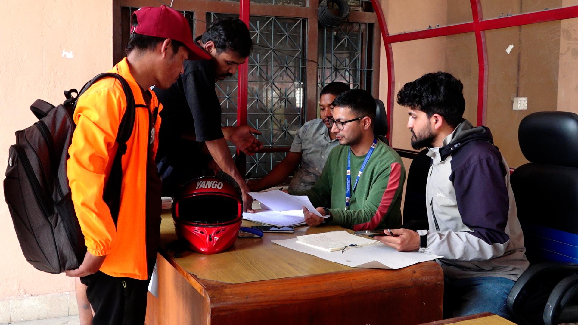 बागमती किनार अतिक्रमण हटाउने अभियान : १,८१६ परिवार सम्पर्कमा, ७९४ जना होल्डिङ सेन्टरमा स्थानान्तरण