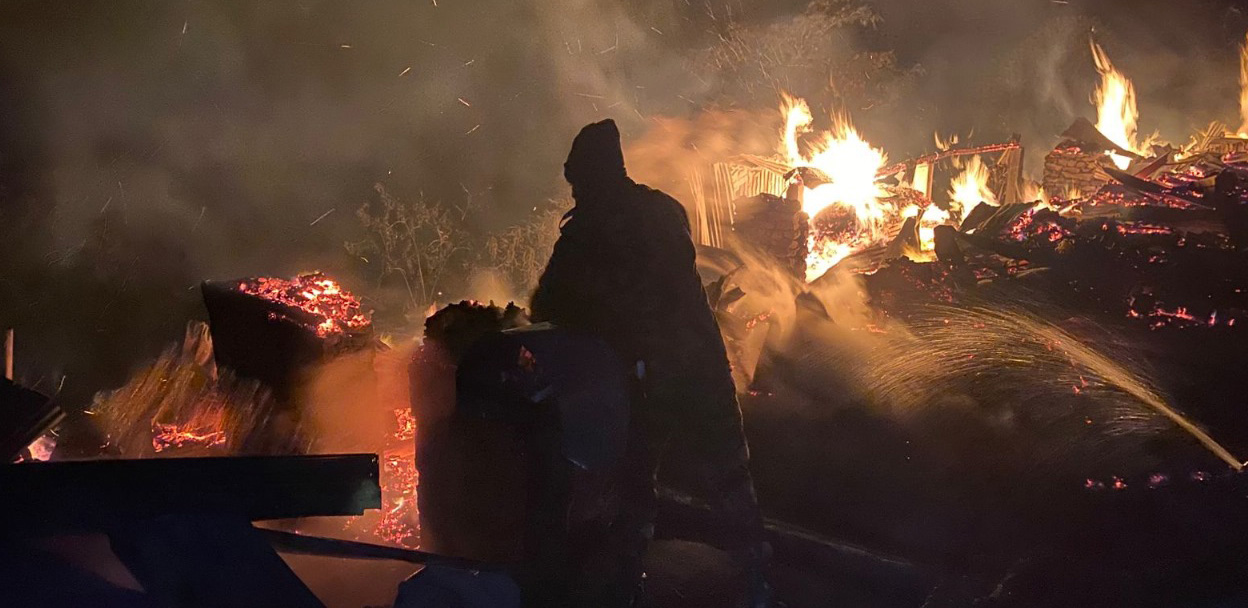 ताप्लेजुङको तेम्बा बजारमा भीषण आगलागीः चार घर पूर्ण रूपमा नष्ट हुँदा करोड बढीको क्षति