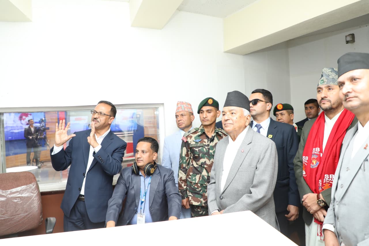 लोकतन्त्रको सुदृढीकरण गर्नमा सञ्चारमाध्यमहरुको योगदान महत्वपूर्ण :  राष्ट्रपति