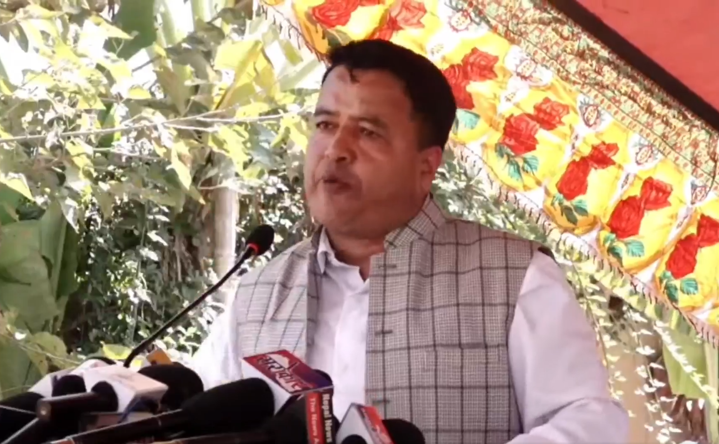 पत्रकारप्रति रुष्ट भएका नेता बस्नेत भने ः गुण्डुको अपव्याख्या गर्ने काम स्वीकार्य छैन्