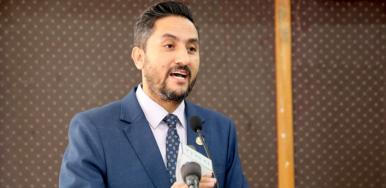 एनआरएनएलाई राजनीतिबाट अलग्गै राख्नुपर्छ ः सञ्चारमन्त्री खरेल